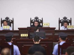 上海律師：信用卡透支，一審獲刑，再審無罪